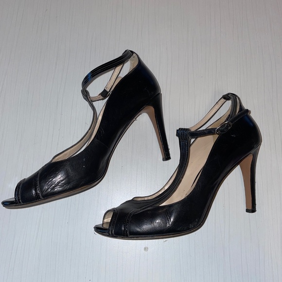 T strap peep-toe Nine West dress heels - Picture 2 of 5